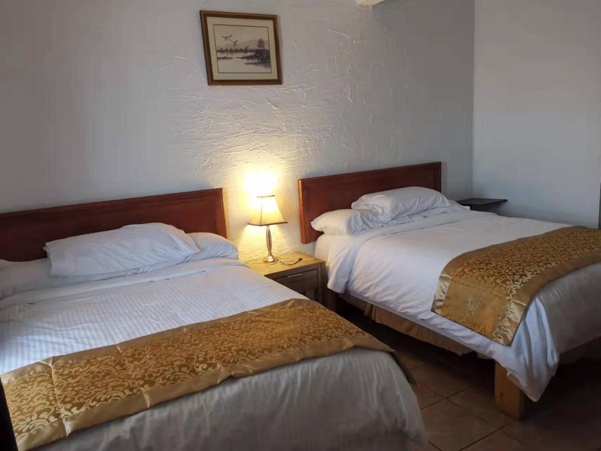 Dundurn Motel Экстерьер фото