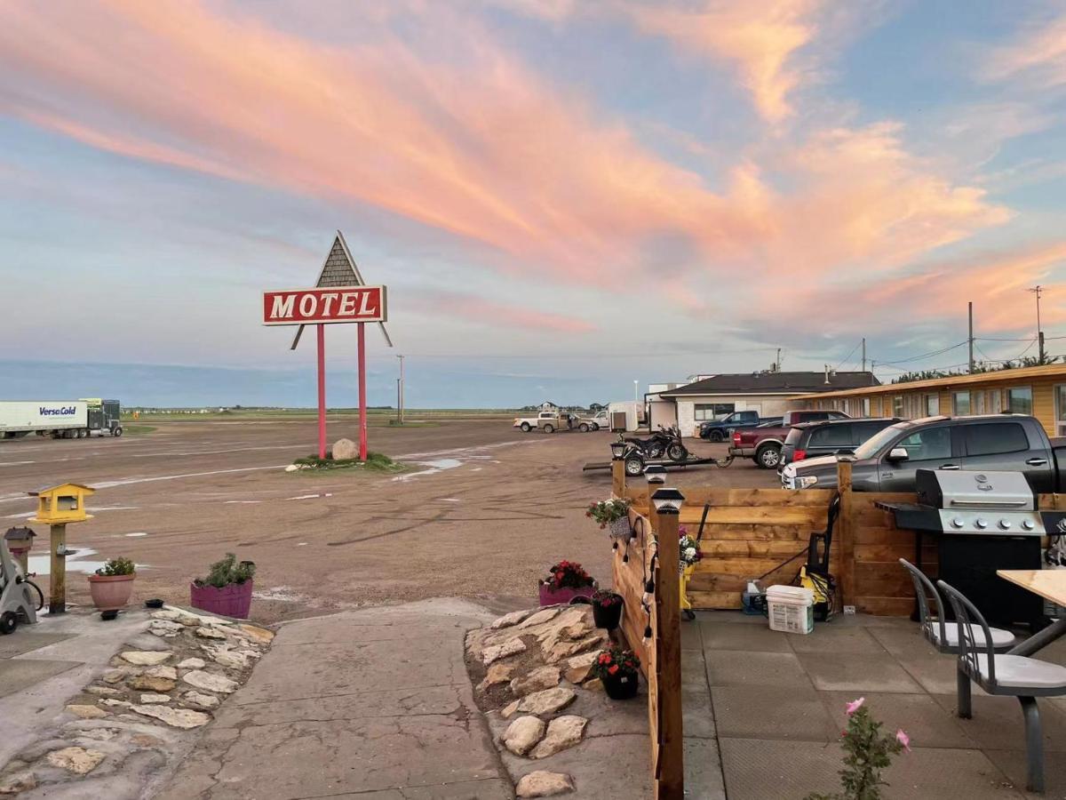 Dundurn Motel Экстерьер фото