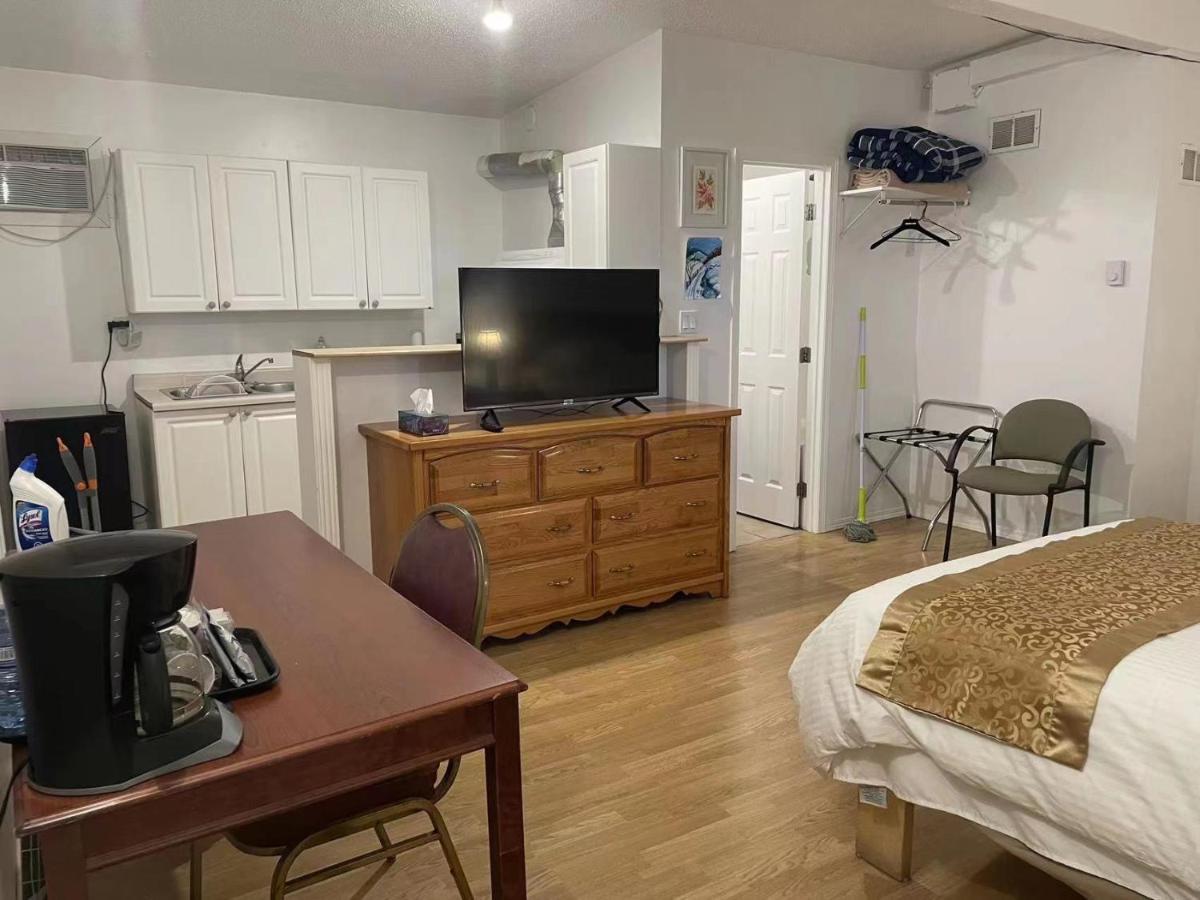 Dundurn Motel Экстерьер фото
